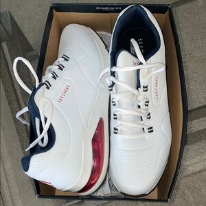 Skechers Men's White and Navy Sneakers
